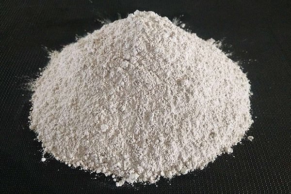 Gecalcineerde aluminiumoxidematerialen